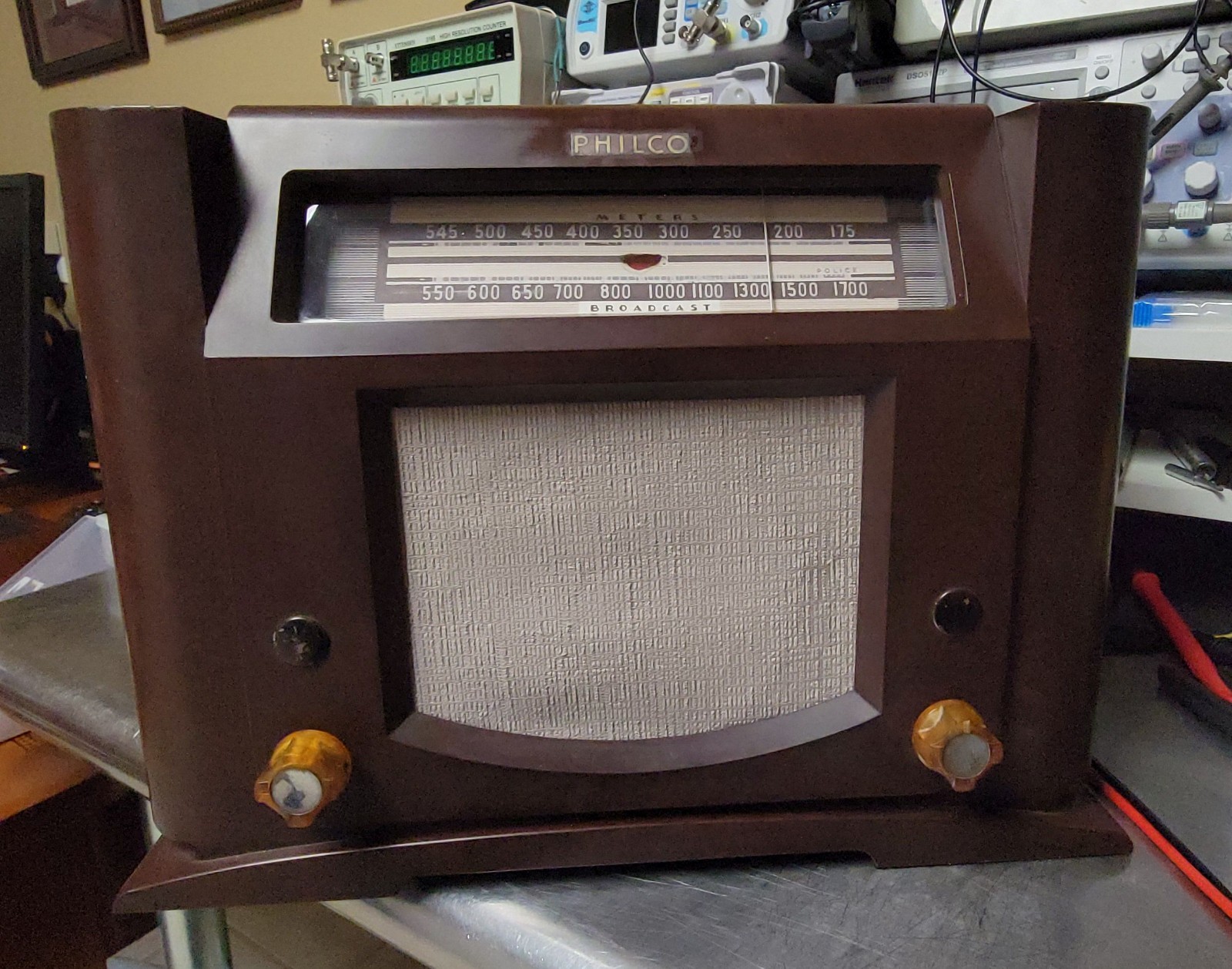 Antique Philco Model 41-90 "Farm Radio"