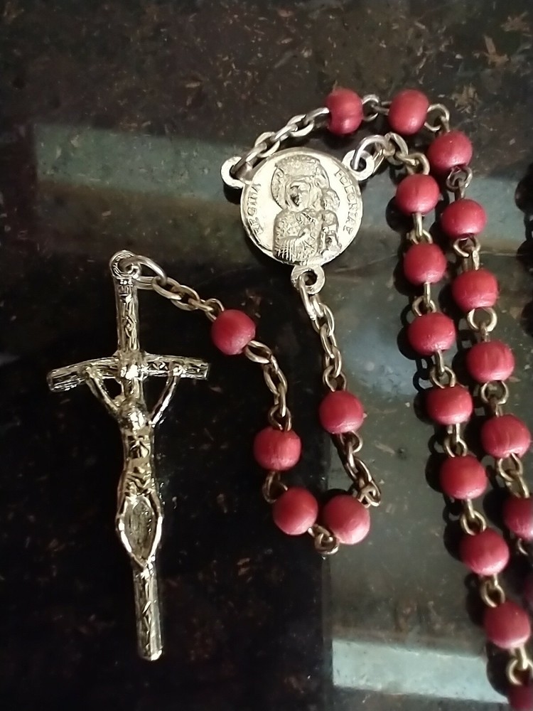 Vintage Catholic Red Wood Rosary