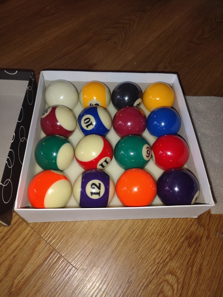 Complete Mint In Box Billiard/Pool Ball Set Very Nice