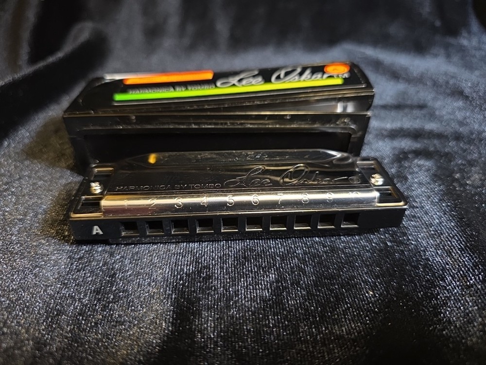 Lee Oskar Harmonica (Major Key Of A)  1ST A  2nd E