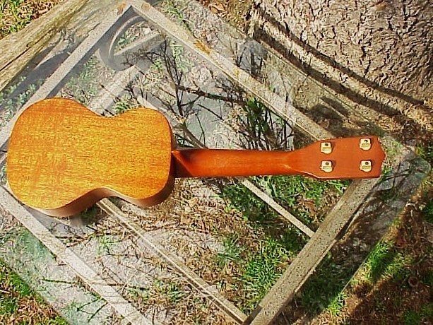 EXCELLENT! 1950s Solid Mahogany Harmony Roy Smeck Uke SOPRANO UKELELE No Strings
