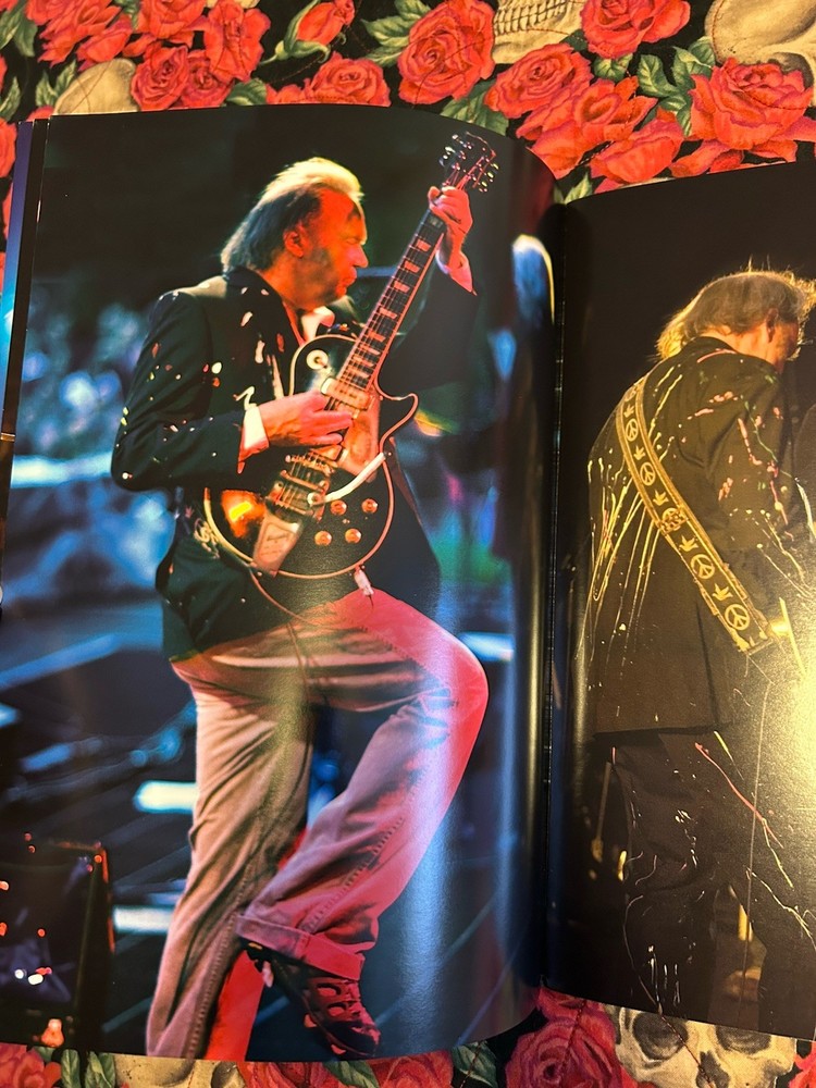 NEIL YOUNG CONCERT TOUR PROGRAM