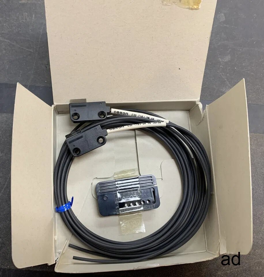 Omron E32-T16J Optical Fiber Sensor