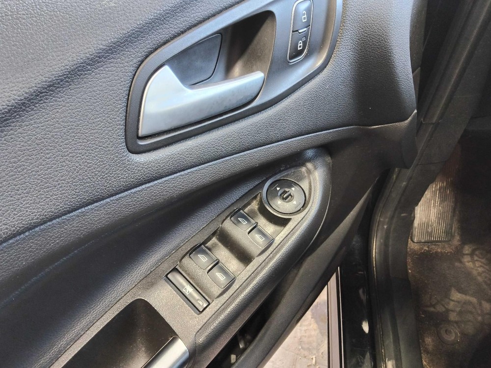 Used A/C Selector Switch fits: 2018 Ford Escape front automatic temperature cont
