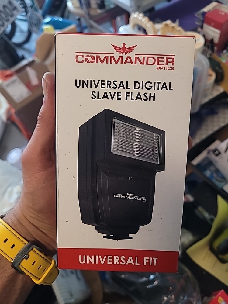 Commander Optics  Digital Slave Flash Universal Fit New E12