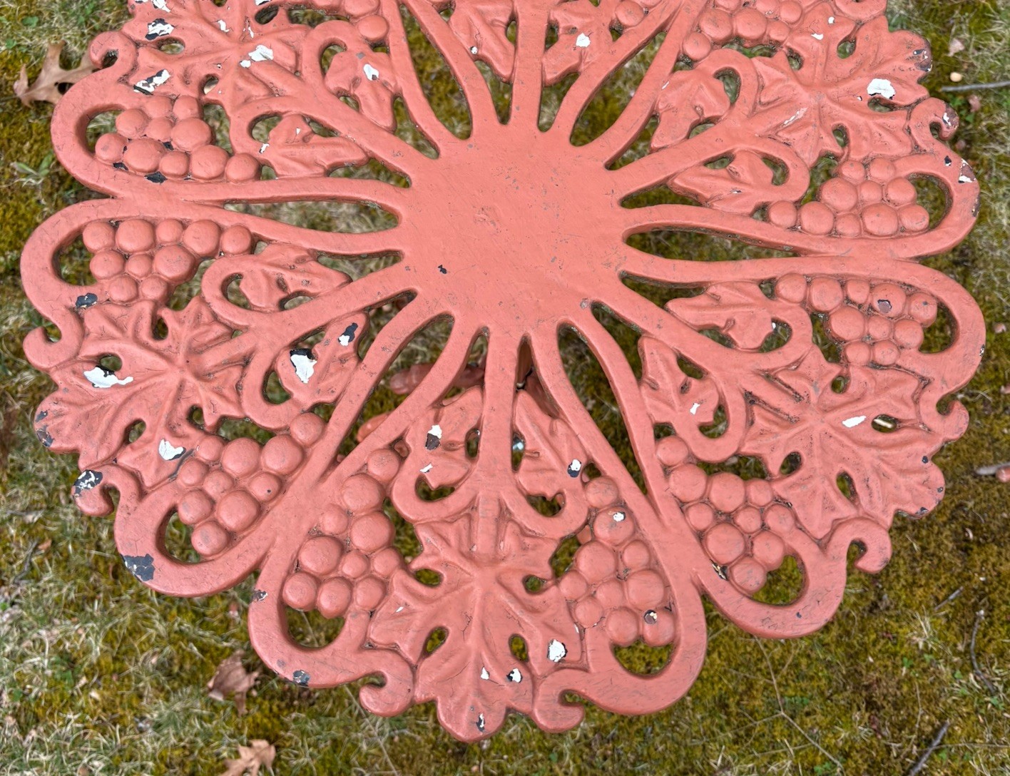 Vintage Victorian Grape Vine Cast Iron Patio Bistro Table GRIFFIN LEGS Garden