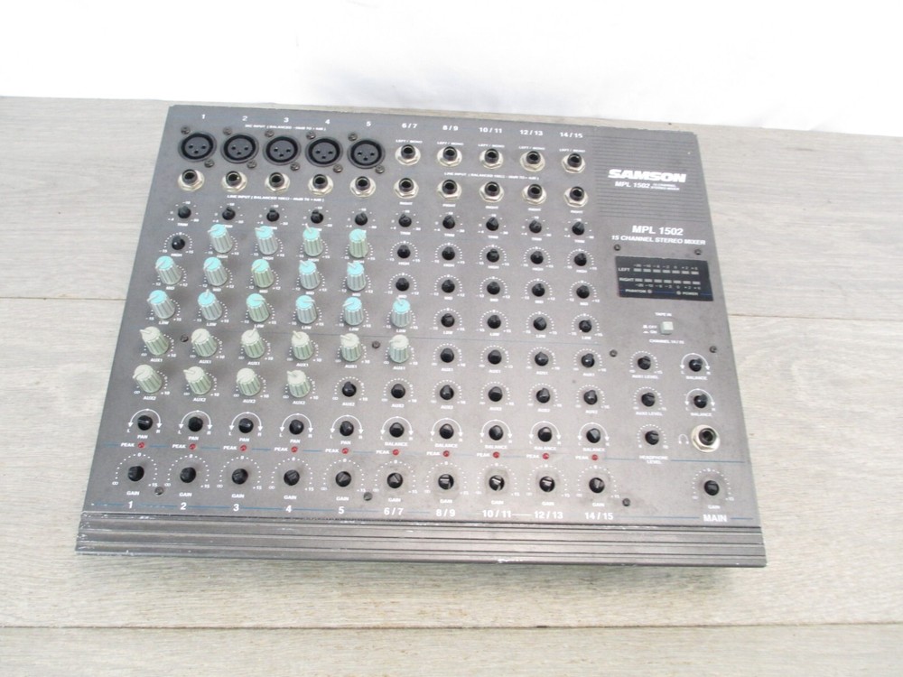 Samson Technologies MPL1502 15 Channel Stereo Mixer **READ**
