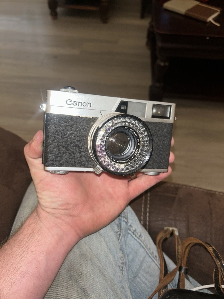 Canon Canonet Black Vintage Rangefinder Camera with Case
