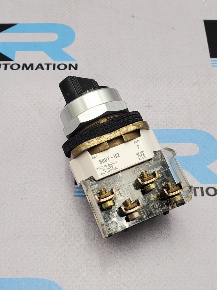 Surplus Pre-Owned Allen Bradley 800T-H2A Selector Switch