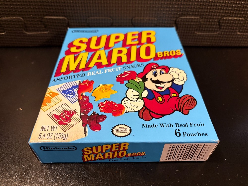 Super Mario Bros fruit snacks - Empty custom design display box