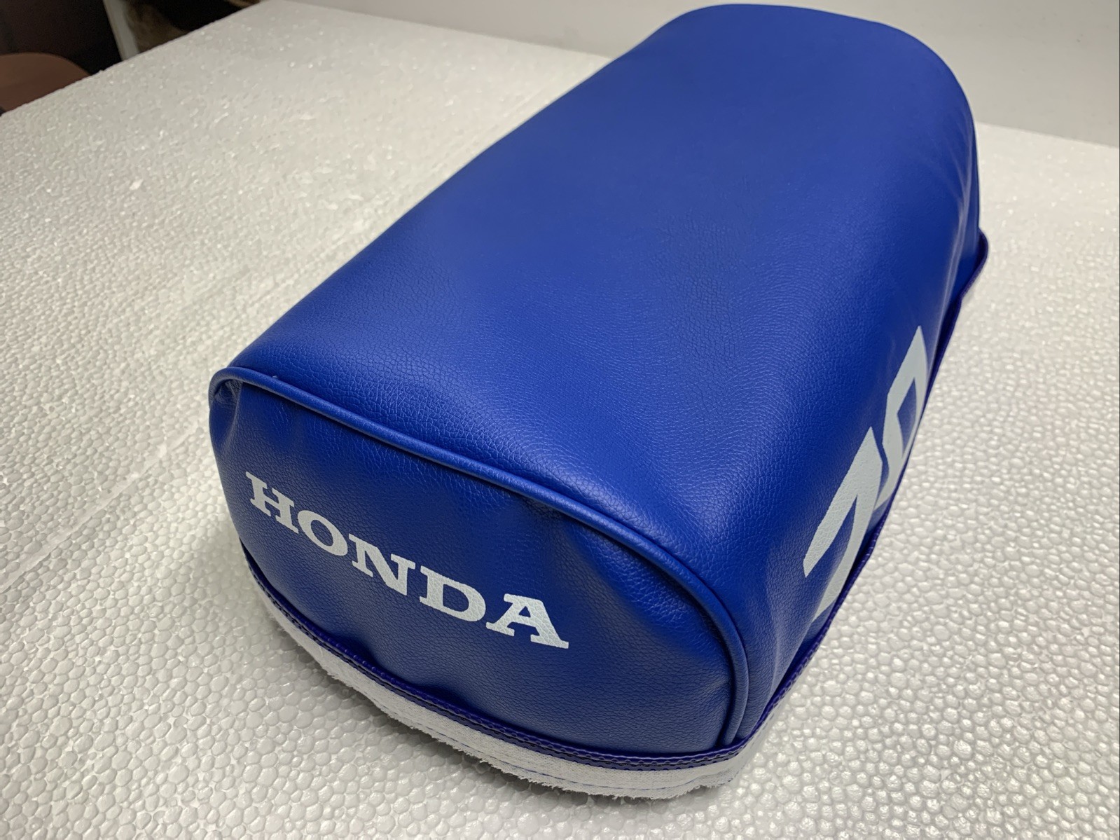 HONDA ATC70 SEAT COVER ATC70 ALL TERRAIN CYCLE WHITE HONDA LETTER (H*-49)
