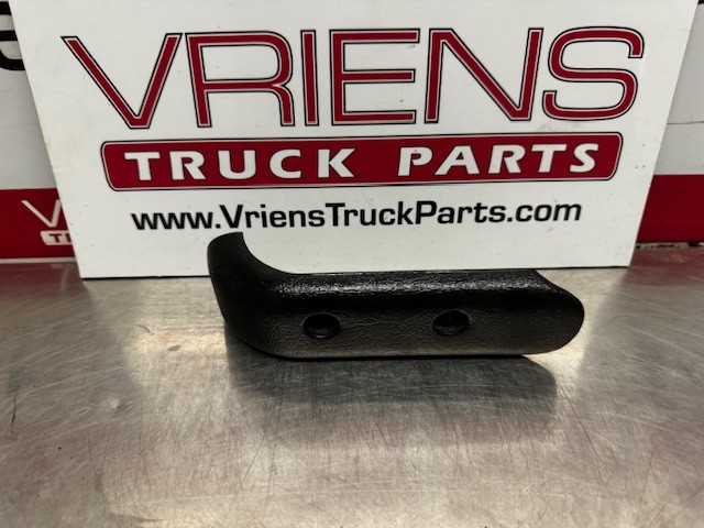 KENWORTH K174-895R PAD-ARMREST