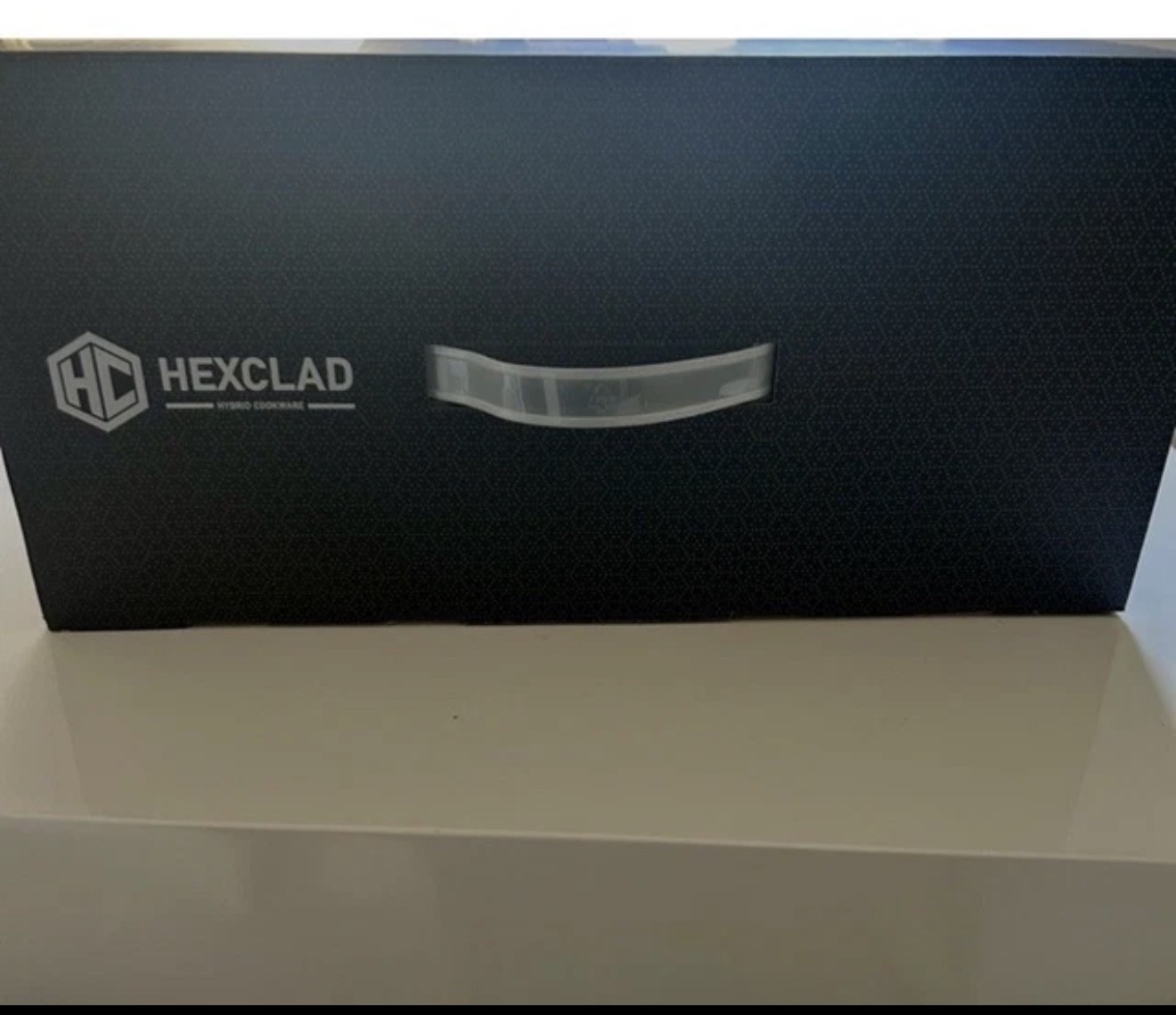 HexClad Hybrid Nonstick 14-Inch Wok with Steel Lid New in Box (Open Box)