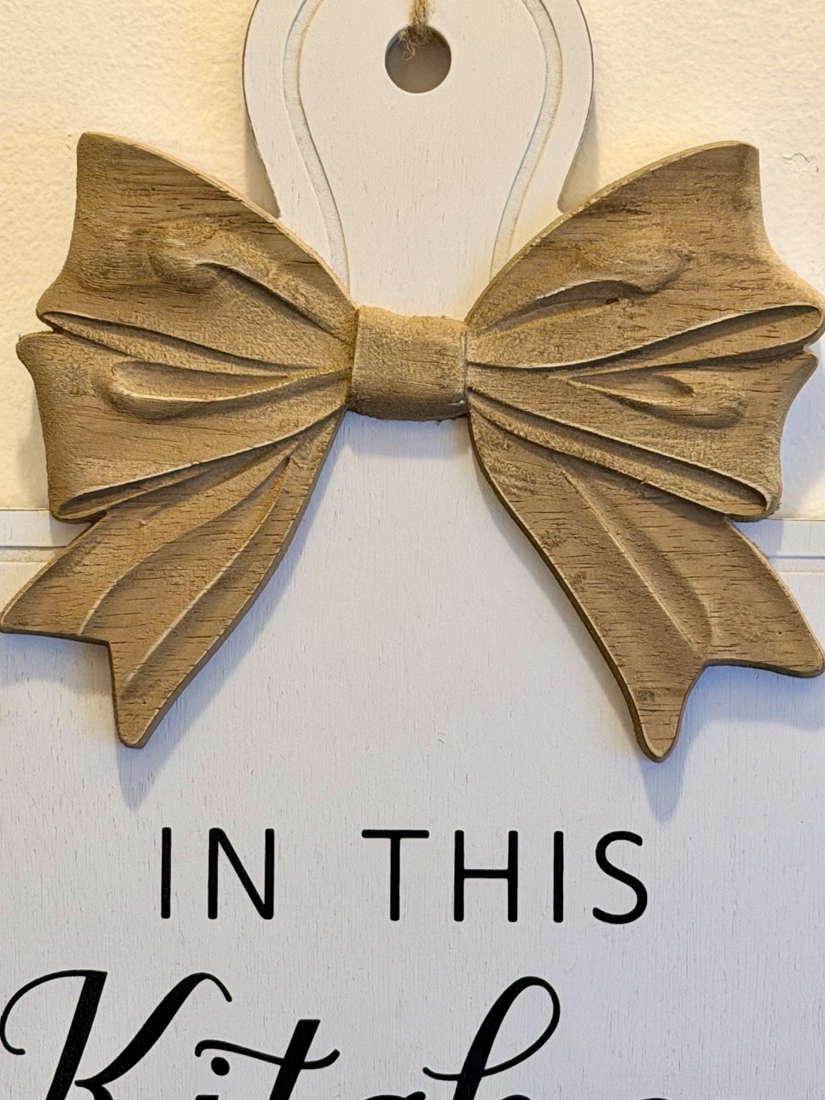 White Wooden Cutting Board W/ Bow Farmhouse-Style Kitchen Wall Decor