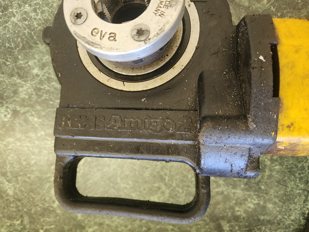 REMS AMIGO 2 COMPACT PORTABLE THREADER SET