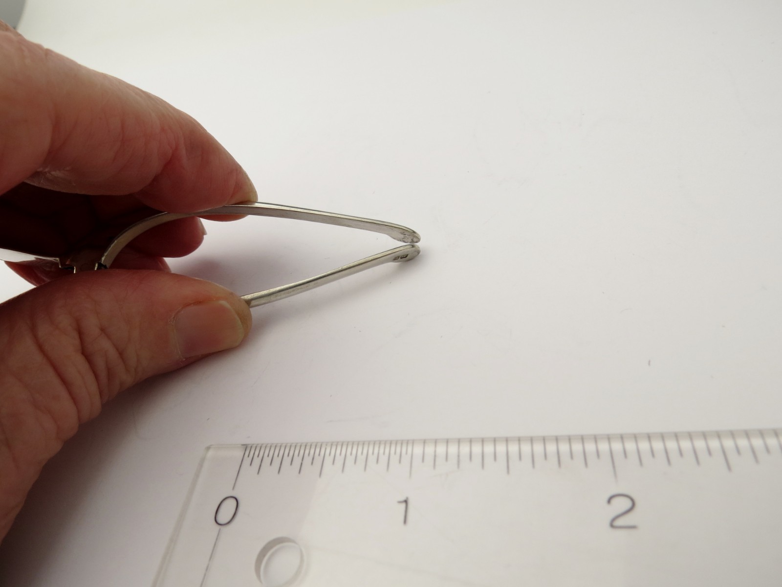 English Birmingham wishbone sugar tongs 1905 William Hair Haseler