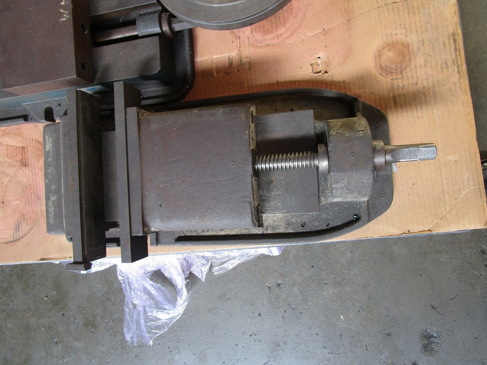 8" Machine Milling Vise.