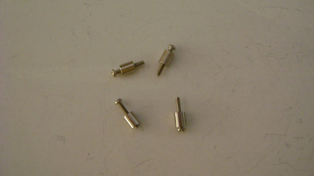 Lionel 1033  Transformer Binding Posts  1033-20 (pkg. 4)