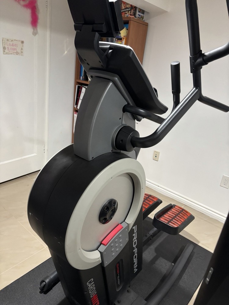ProForm Carbon HIIT Elliptical Trainer – Great Condition