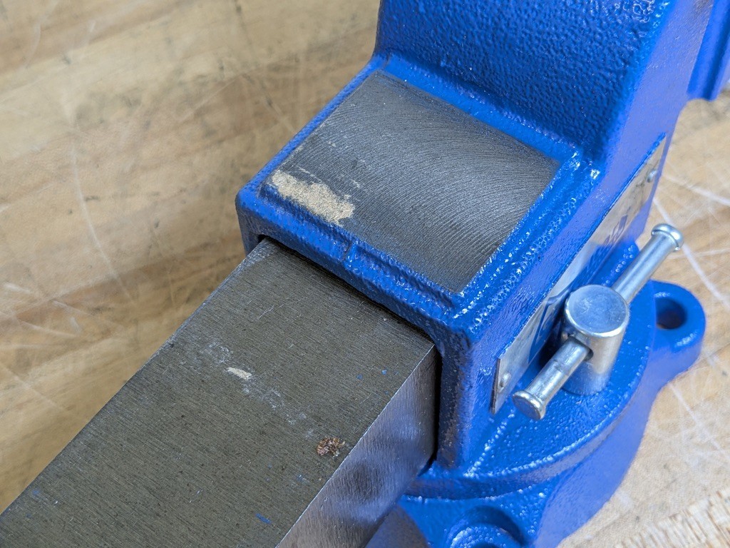 Gibraltar Workshop Bench Vise w/ Swivel Base 4" Jaw Width 4" Opening Capacity