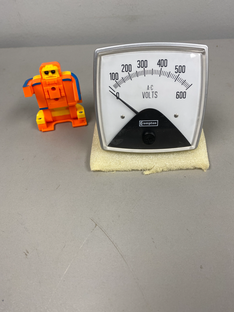 Crompton 016-02VA-PZSJ-C8 Panel Meter, 0-600VAC (New)