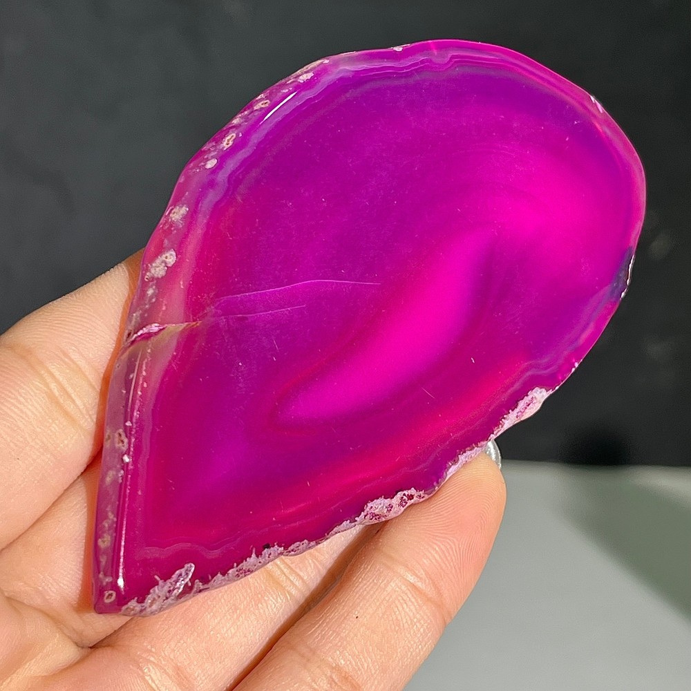 43G Colored agate flakes