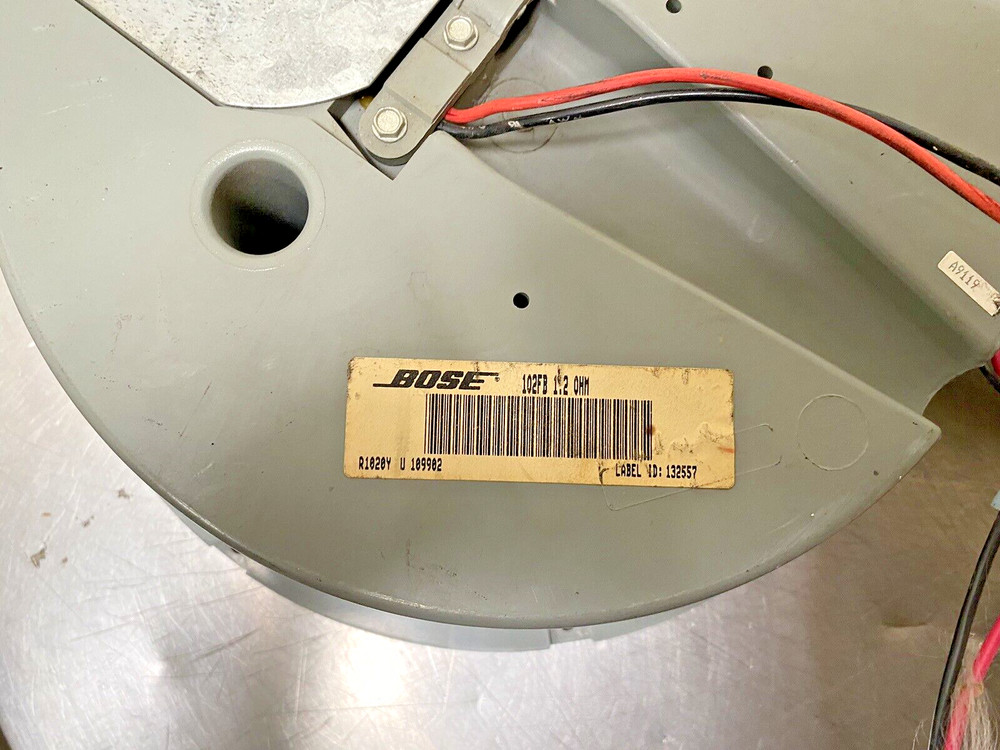 Bose 102 FB Flush Mount Ceiling Commercial Speaker (PAIR)/works