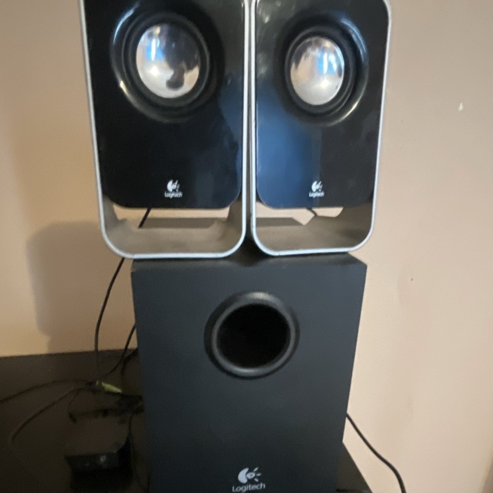 Logitech 2.1 Channel Wired Speaker System w/ Subwoofer, Black/Silver