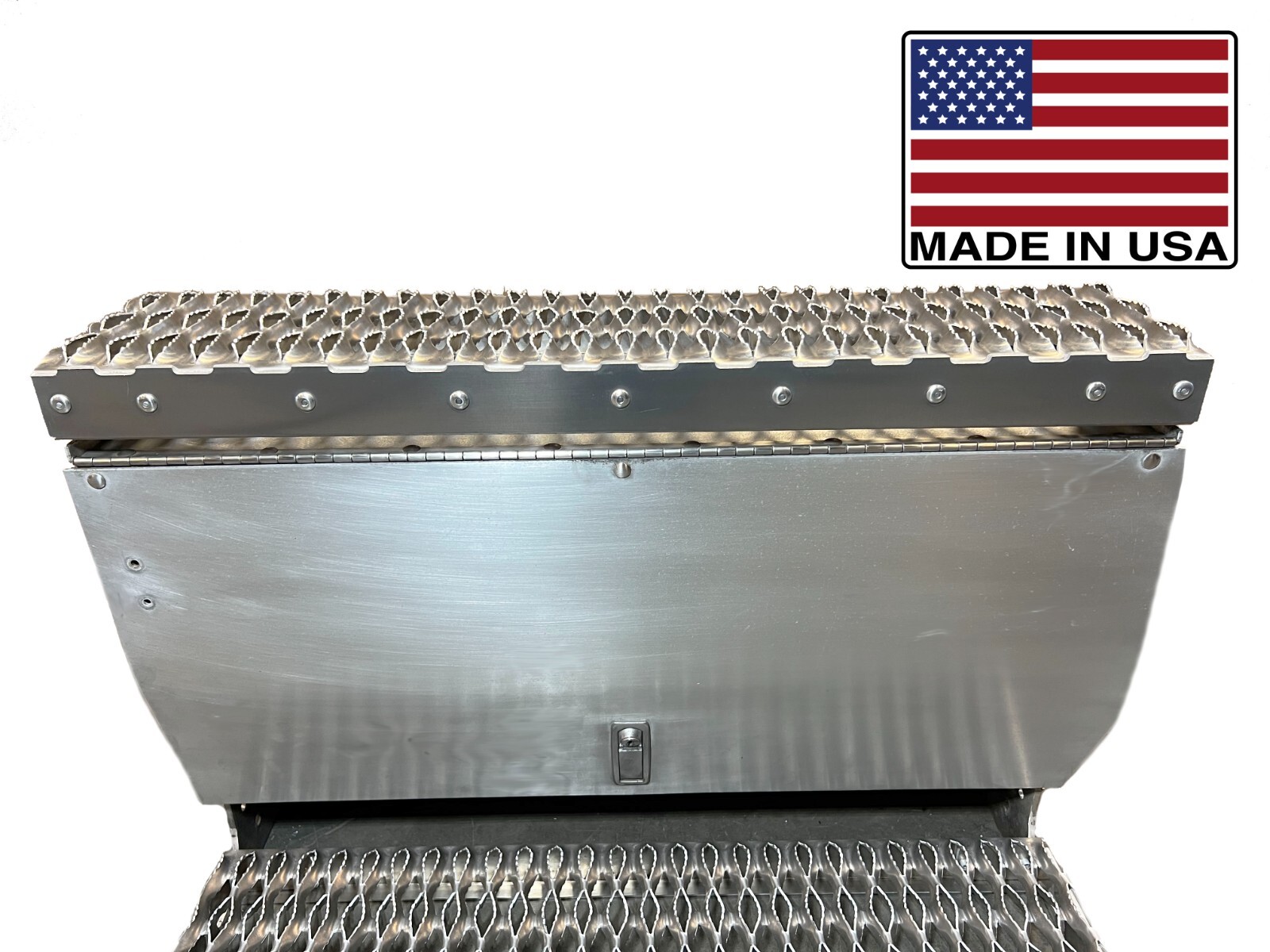 Peterbilt 579 Battery Box Upper Replacement Step - Heavy Duty 384 386 387