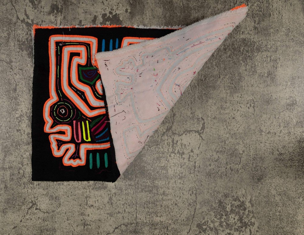 Classic Black White And Orange Chick On A String Mola