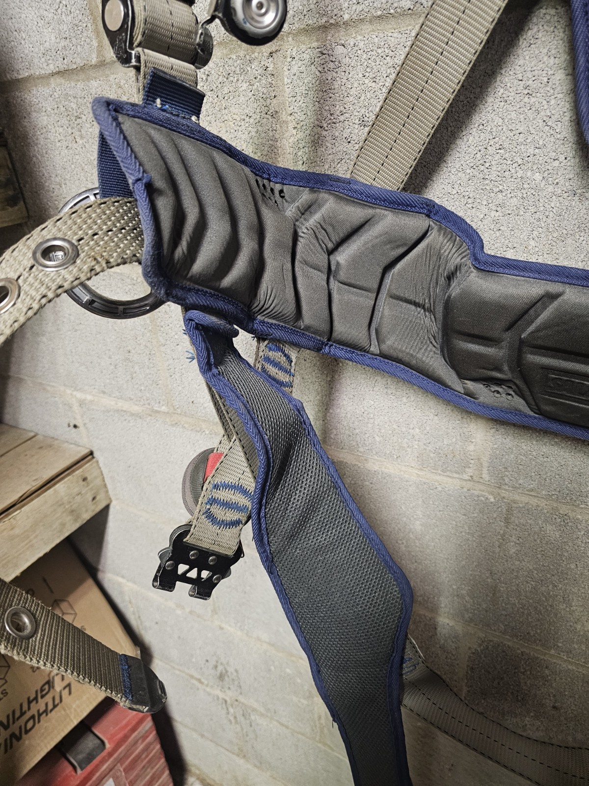 3M DBI-SALA EXOFIT STRATA XL FULL BODY HARNESS FALL PROTECTION 1112538 XL BELT