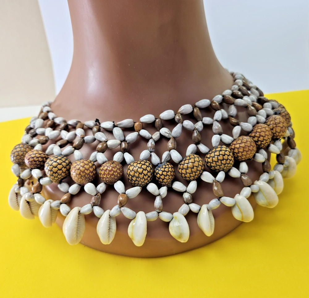 Vintage African Infinity Beaded/Shell Chocker Necklace Beautiful!