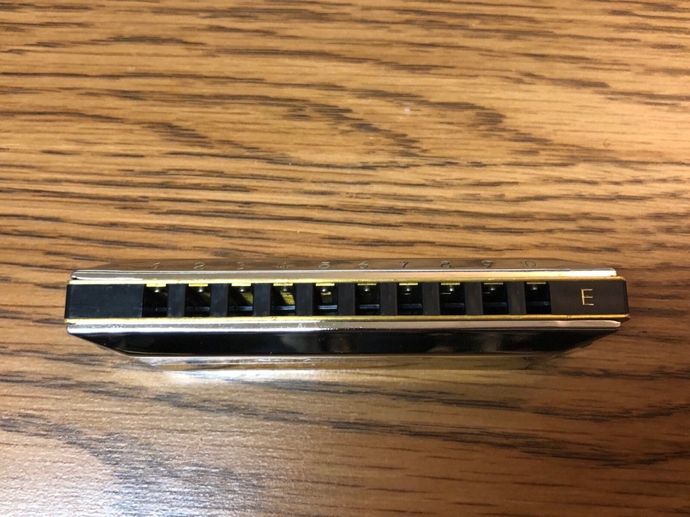 HARMONICA HUANG SILVERTONE Key E NEW W/case HOHNER QUALITY