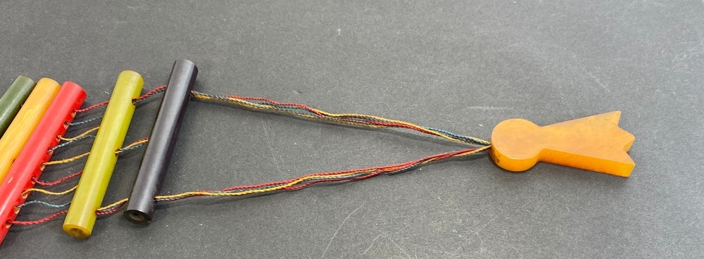 Bakelite String Puzzle Game Optical Illusion Rare Vintage