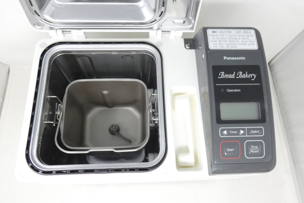 Panasonic Automatic Bread Maker SD-BT55P Bakery Machine Yeast Dispenser OPEN BOX