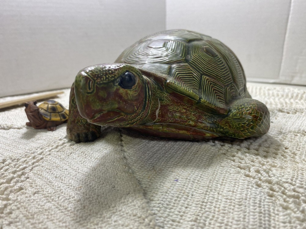 Turtle Lovers Realistic Ceramic Turtle 10.5” H52”