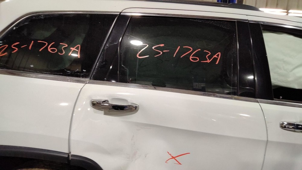 Steering Column Floor Shift Fits 18-24 DURANGO 1160836