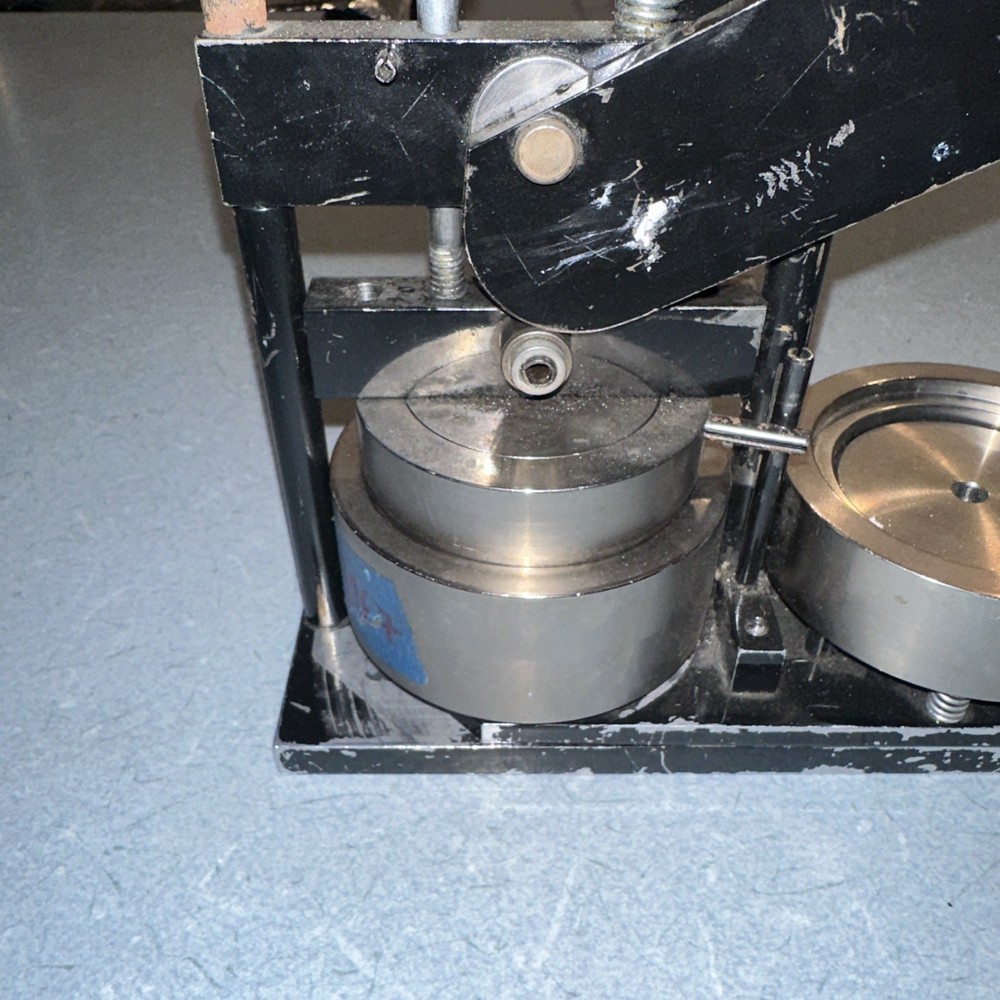 Tecre Model 200 Round Button Making Machine READ DESCRIPTION!!!!