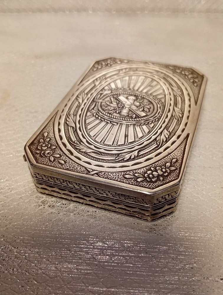 Solid Silver Snuff Box, German 1890, Louis XV Style.