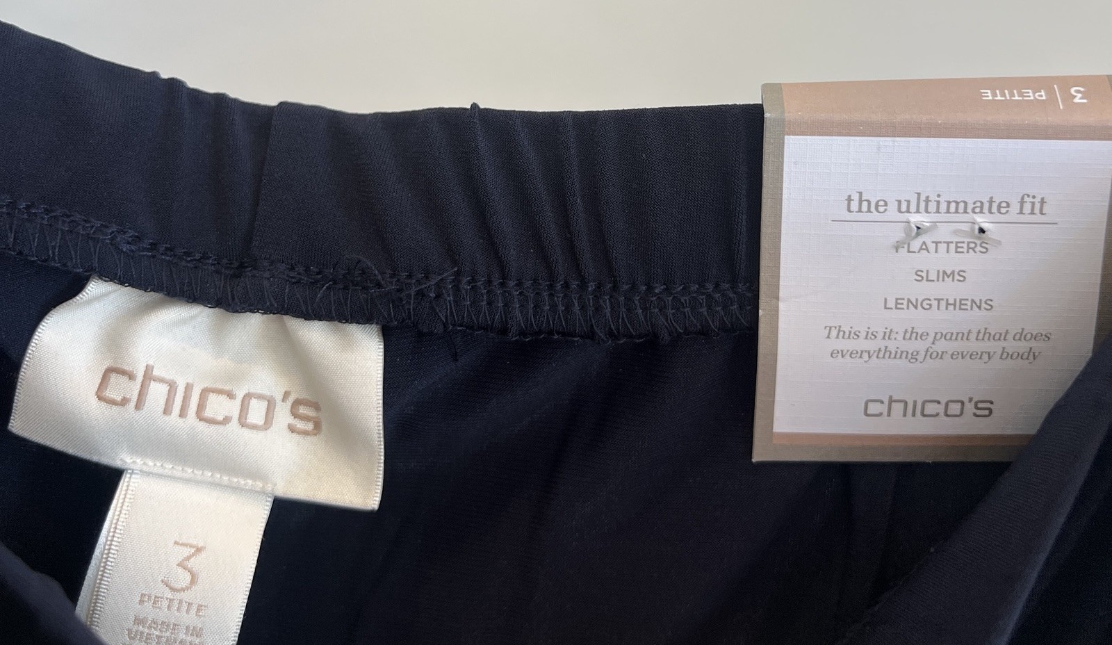 NWT Chicos Travelers The Ultimate Fit Wide-Leg Palazzo Ankle Pants Sz 3 P / 16