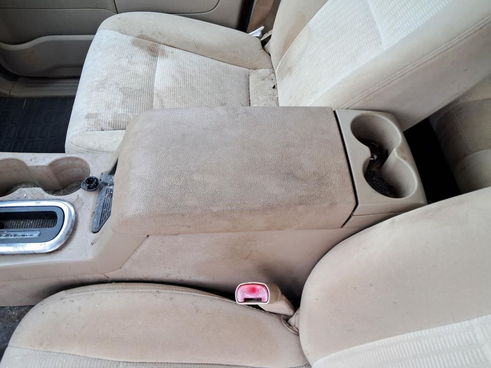 EXPLORER 2008 Glove Box 4758884