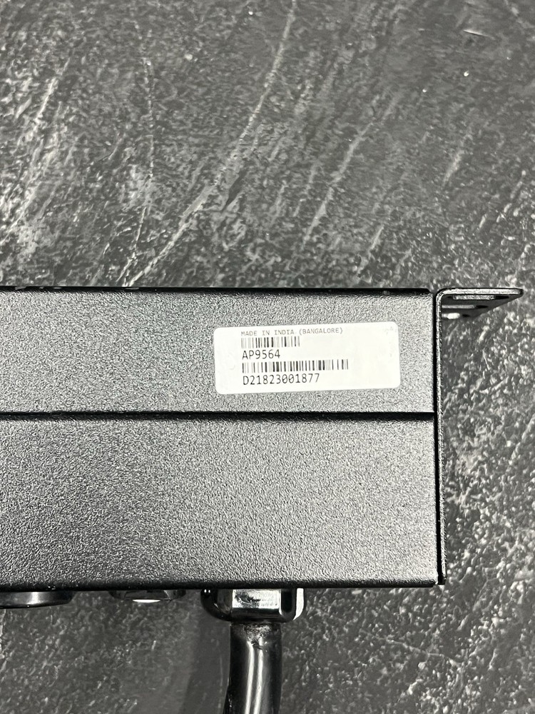 APC Basic Rackmount PDU A9564 120V 16A