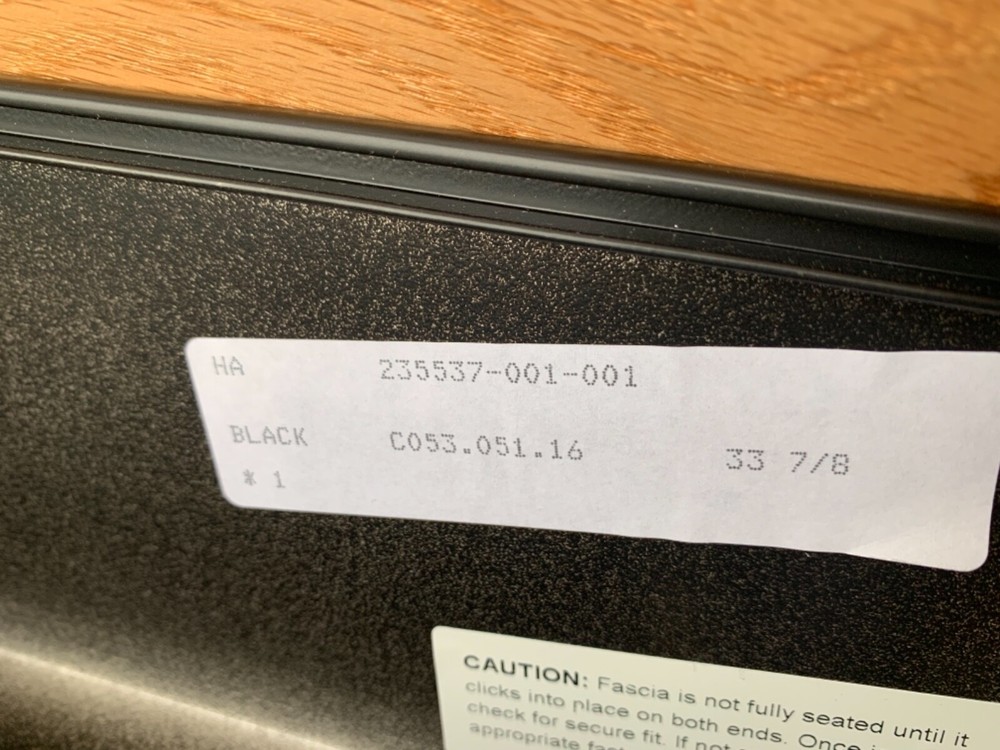 Draper Shelf Screen Frame with Black Screen 32” Wide Screen With Hardshell Case