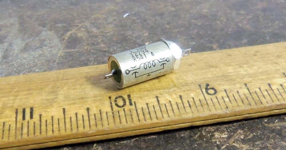 Frequency Interference Filter - P/N: M15733/26 0002 (NOS)