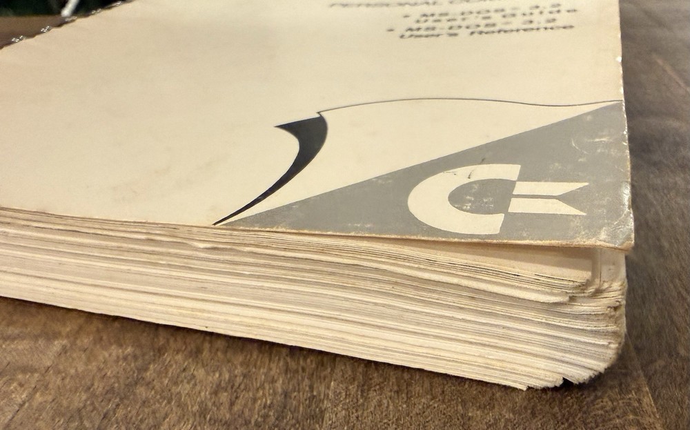 Commodore Personal Computer MS Dos 3.2 Users Guide/Users Reference Sprial Bound