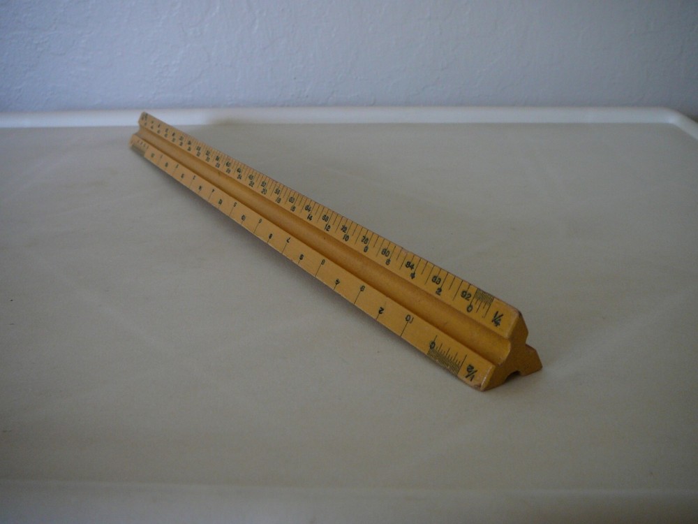 DIETZGEN 31626 ENGINE DIVIDED TRIANGULAR WOODEN RULER