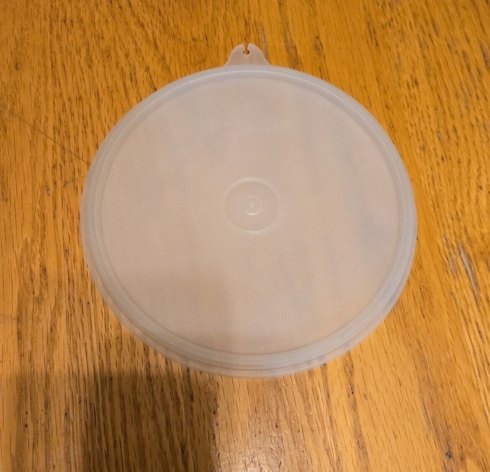 Tupperware replacement lid 227-24