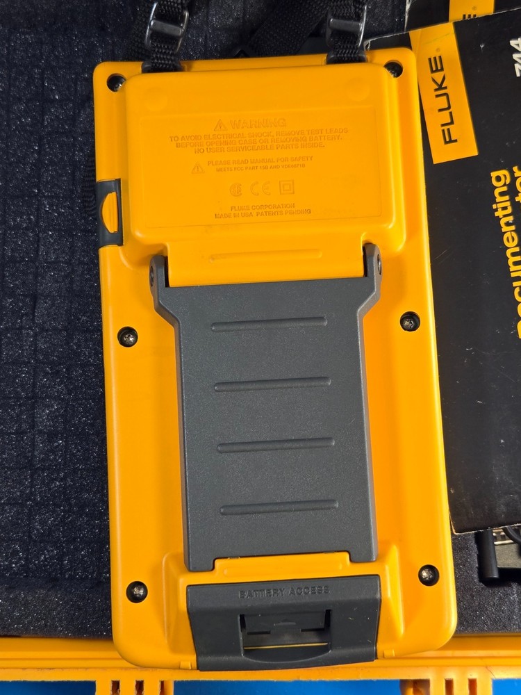 Fluke 744 Documenting Process Calibrator DPC Meter Multimeter w Extras!