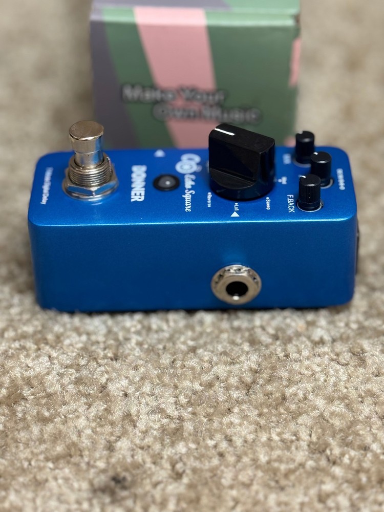 Donner Echo Square 7 Modes Multi Digital Delay Mini Pedal