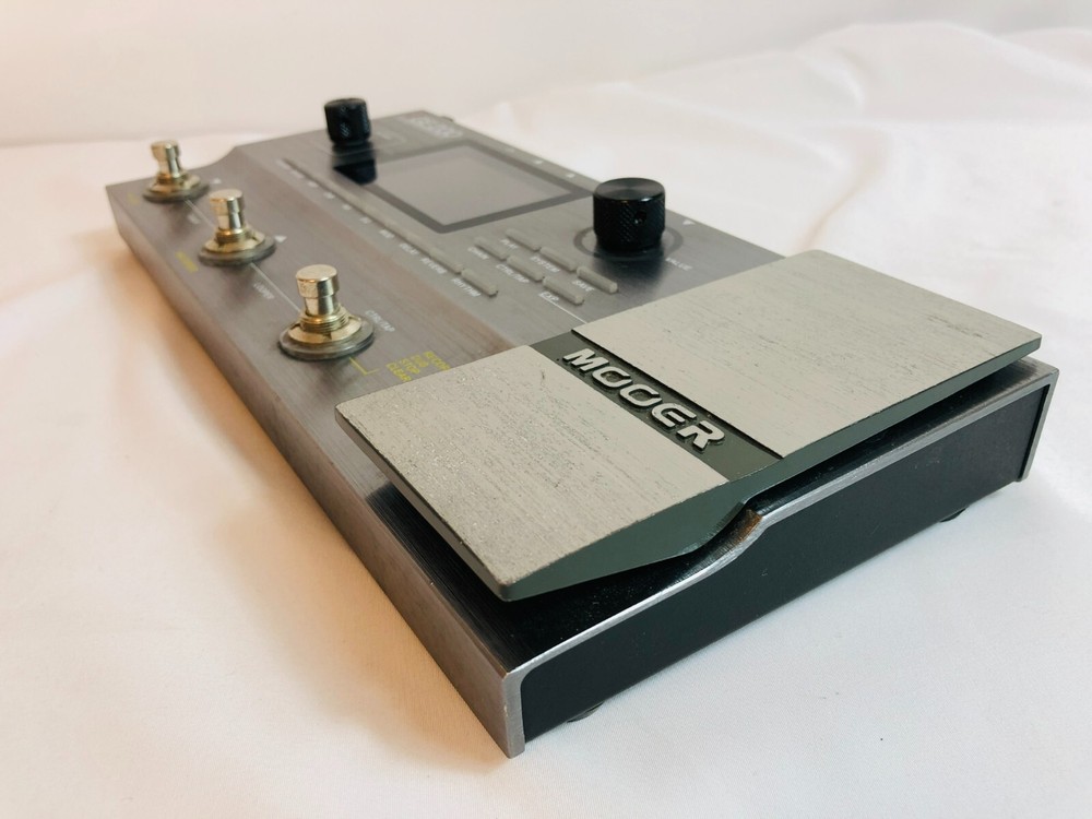 Mooer GE-200 Amp Modeling Electric Guitar Digital Multi-Effects Processor Pedal